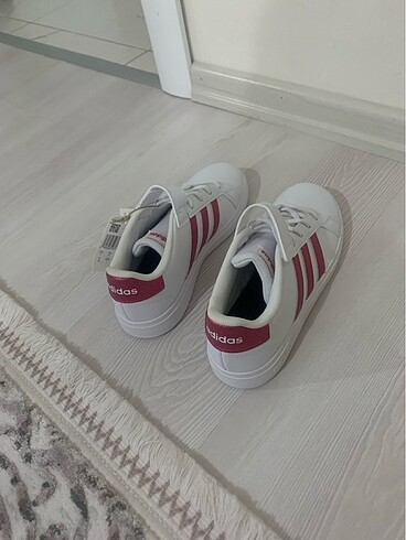 36 Beden Adidas ayakkabı