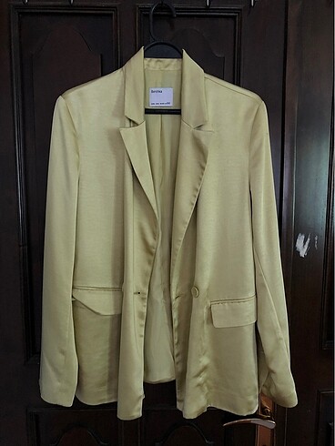 Bershka Saten blazer