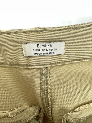 34 Beden çeşitli Renk Bershka Jean / Kot %70 İndirimli.