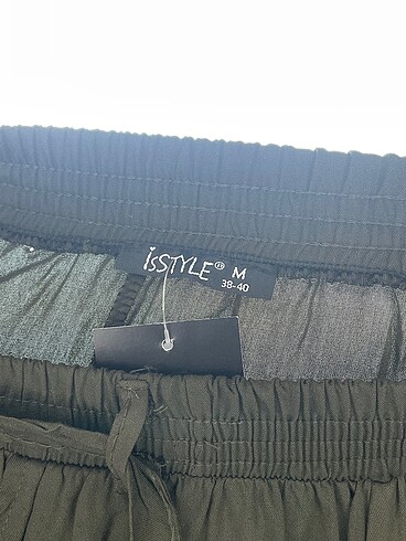 m Beden çeşitli Renk PreLoved Kumaş Pantolon %70 İndirimli.