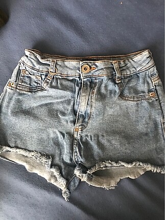 Bershka 34 beden kot şort