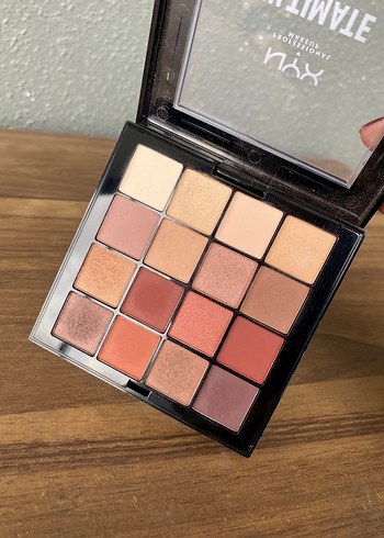 NYX Warm Neutrals Göz Farı Paleti