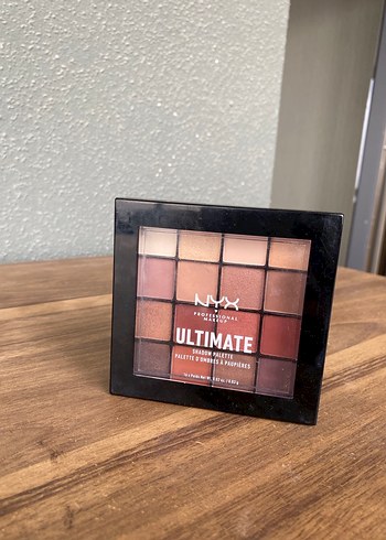 Beden Renk NYX Warm Neutrals Göz Farı Paleti