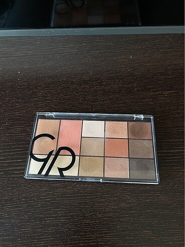 Beden Golden Rose Yüz Paleti 01 Warm Nude