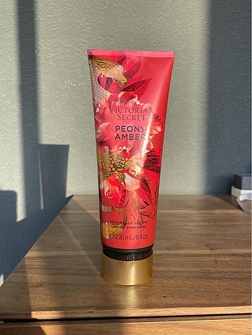 Victorias Secret Peony Amber Losyon