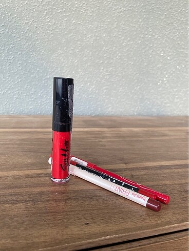 Flormar Flormar Kirmizi Ruj silk matte 007