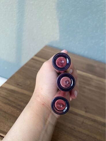 Beden kahverengi Renk Flormar Silk Matte ruj