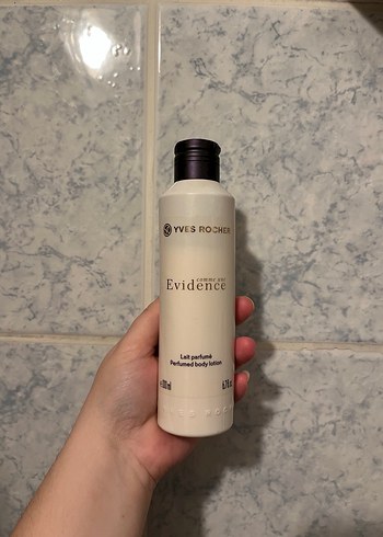 Yves Rocher Evidence Parfümlü Vücut Losyonu