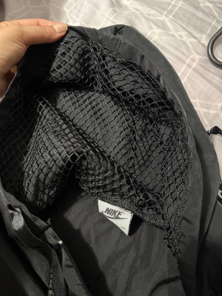 Nike Siyah Kapüşonlu Kadın Ceket - Görsel 4