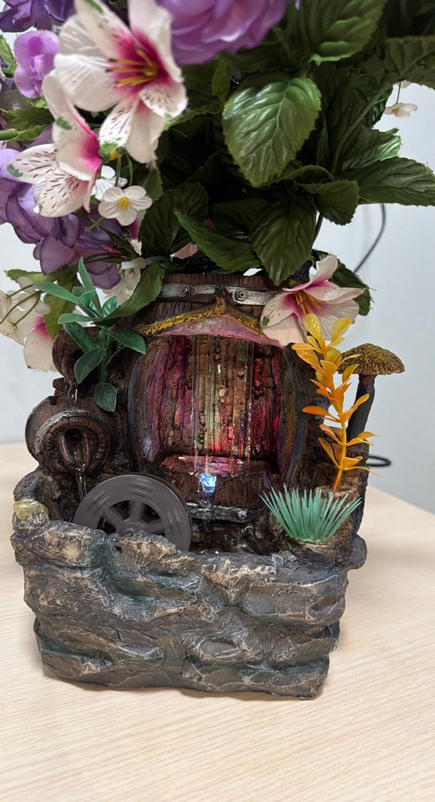 Değirmen tasarımlı renkli led ışıklı su şelalesi - Görsel 2