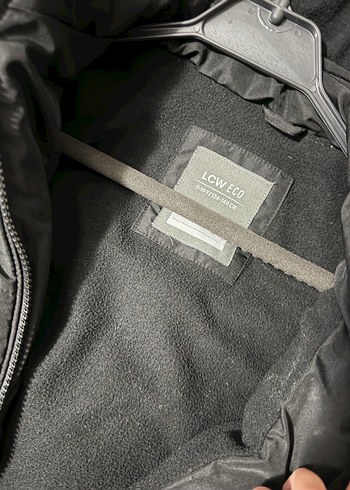 Siyah Kapüşonlu Mont - Görsel 5