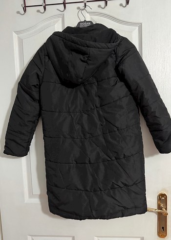 Siyah Kapüşonlu Mont - Görsel 3