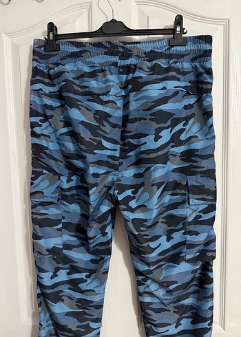 Erkek Mavi Kamuflaj Bol Kesim Kargo Pantolon - Görsel 4