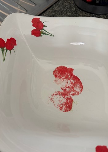 Kırmızı Çiçek Desenli Beyaz Porselen meyve kasesi - Görsel 4