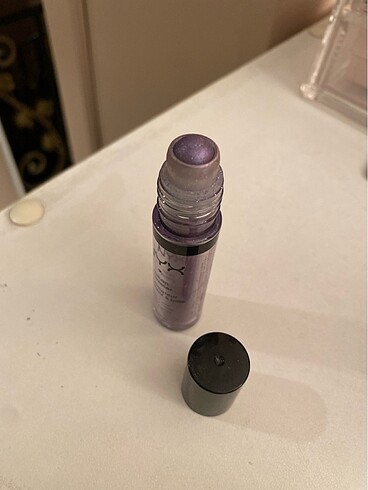  Beden Renk Nyx shimmer
