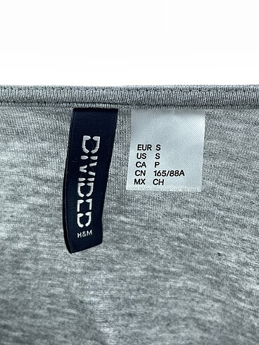s Beden gri Renk H&M T-shirt %70 İndirimli.