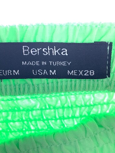 28 Beden çeşitli Renk Bershka Büstiyer %70 İndirimli.
