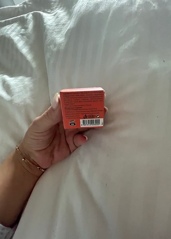 KUATRA Kırmızı Parlak Dudak ve Yanak Bakımı - Görsel 2