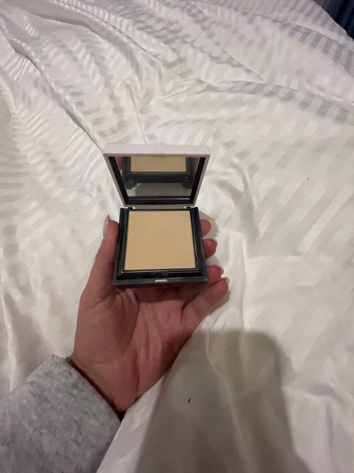 Benefit Hello Flawless Pudra - Görsel 3