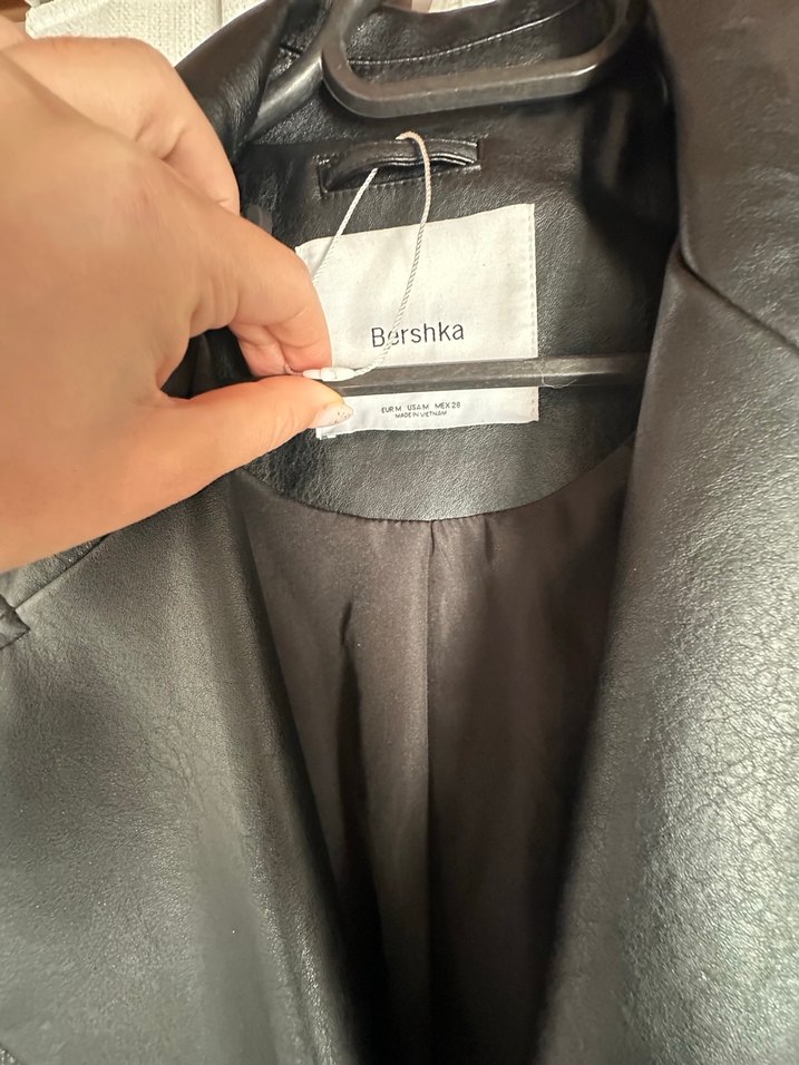 Bershka Siyah Deri Kemerli Uzun Trençkot - Görsel 2