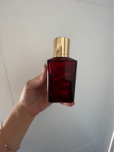 Massimo Dutti Mad rouge parfüm