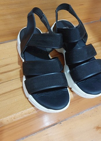 39 Beden siyah Renk Siyah Elastik Bantlı Platform Spor Sandalet