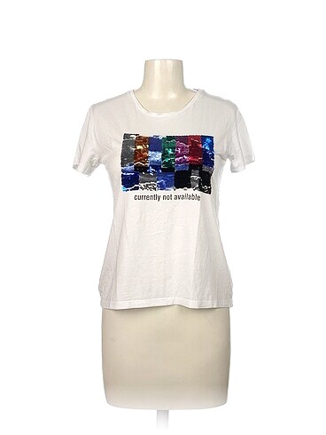 Diğer T-shirt %70 İndirimli.
