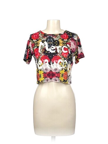 Koton T-shirt %70 İndirimli.