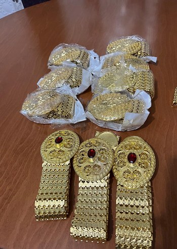 Altın Renkli Taşlı Kadın Zincir Bileklik - Görsel 10