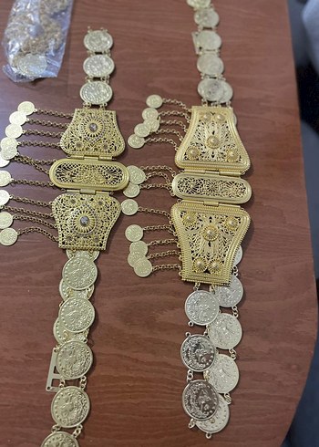 Altın Renkli Taşlı Kadın Zincir Bileklik - Görsel 11