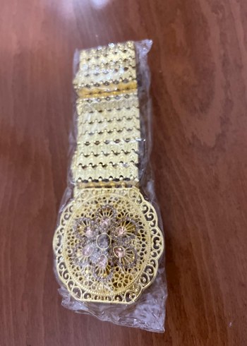 Altın Renkli Taşlı Kadın Zincir Bileklik - Görsel 4