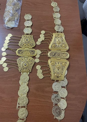 Altın Renkli Taşlı Kadın Zincir Bileklik - Görsel 13