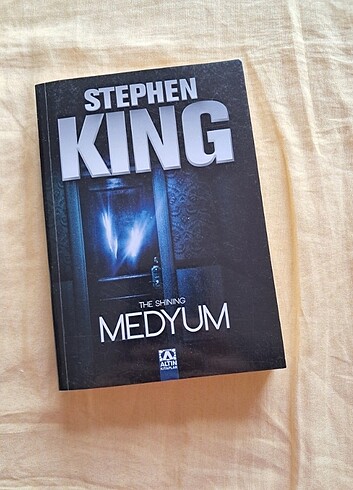 Medyum