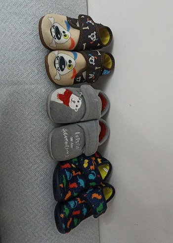 Erkek Çocuk Gri Desenli Sıcak Ev Terlikleri