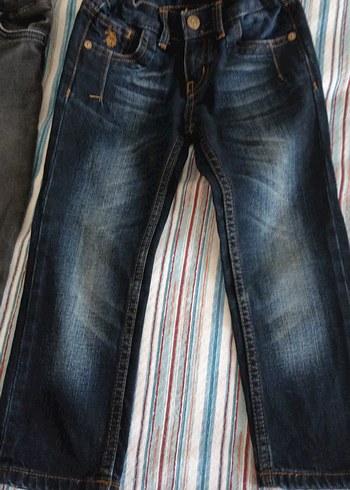 LC Waikiki Gri Erkek Çocuk Dar Kesim Kot Pantolon Ve Mavi kot pantolon