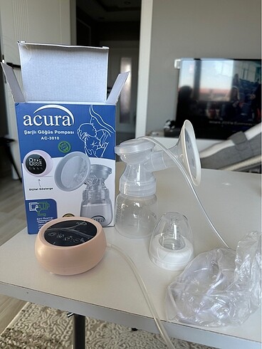 Acura göğüs pompası
