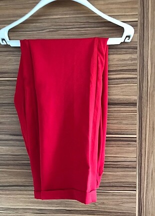 Zara Kırmızı pantolon