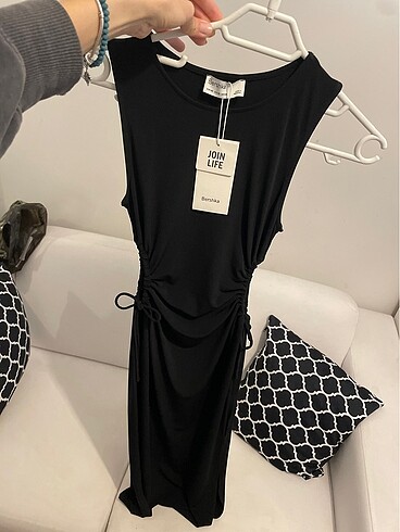 Bershka elbise