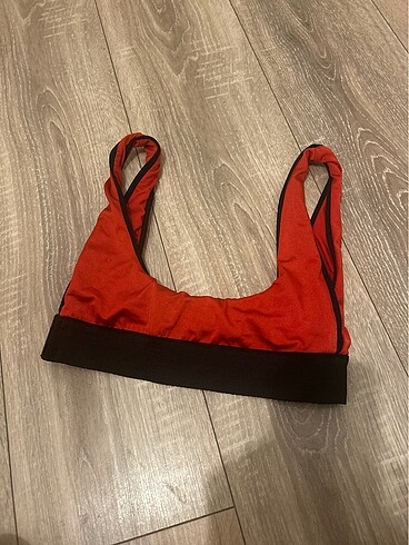 Bikini üst
