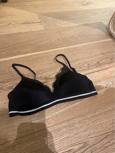Siyah Bralet