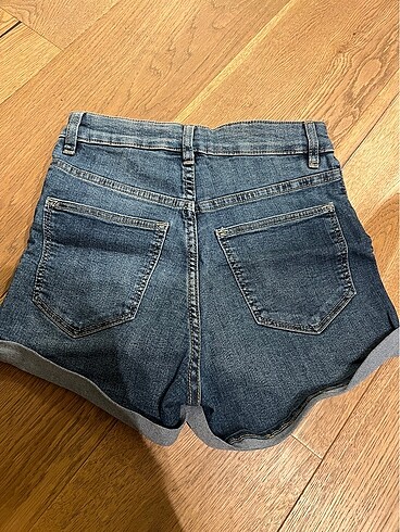 34 Beden H&M kot şort