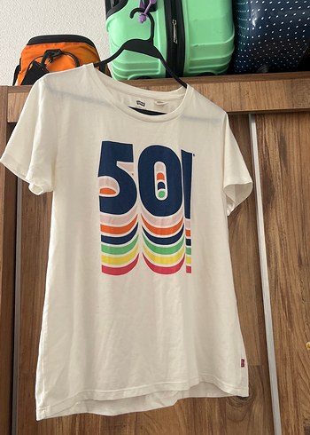 Levis 501 Retro Renkli Baskili Krem Tisort