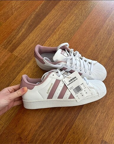 Adidas Superstar