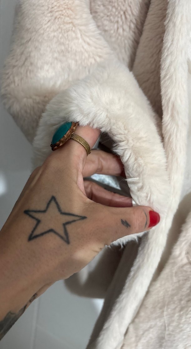 Bej Midi Uzunlukta Peluş Kadın Mont - Görsel 5