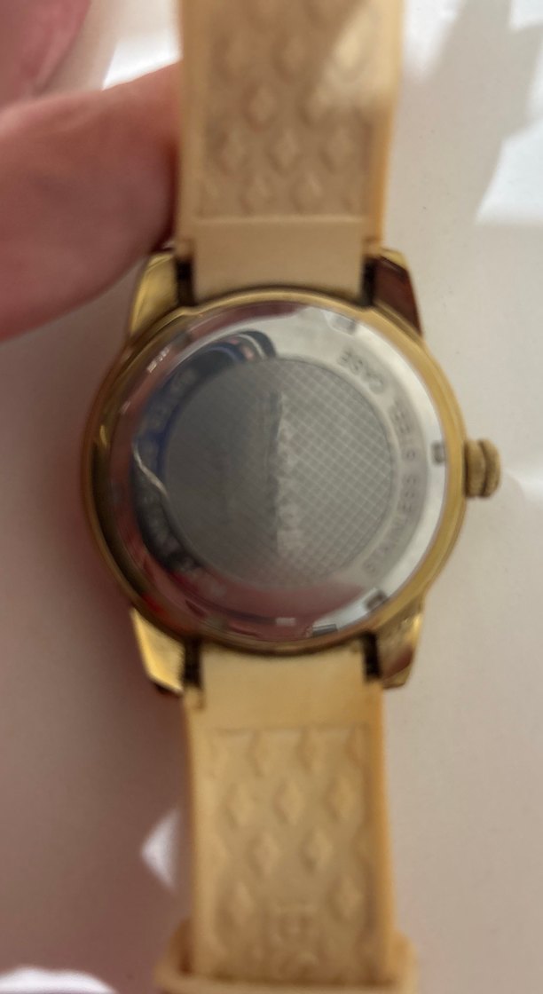 Altın Renkli Kadın Saat, Kemerli Tasarım - Görsel 2