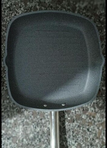 Granit tava 