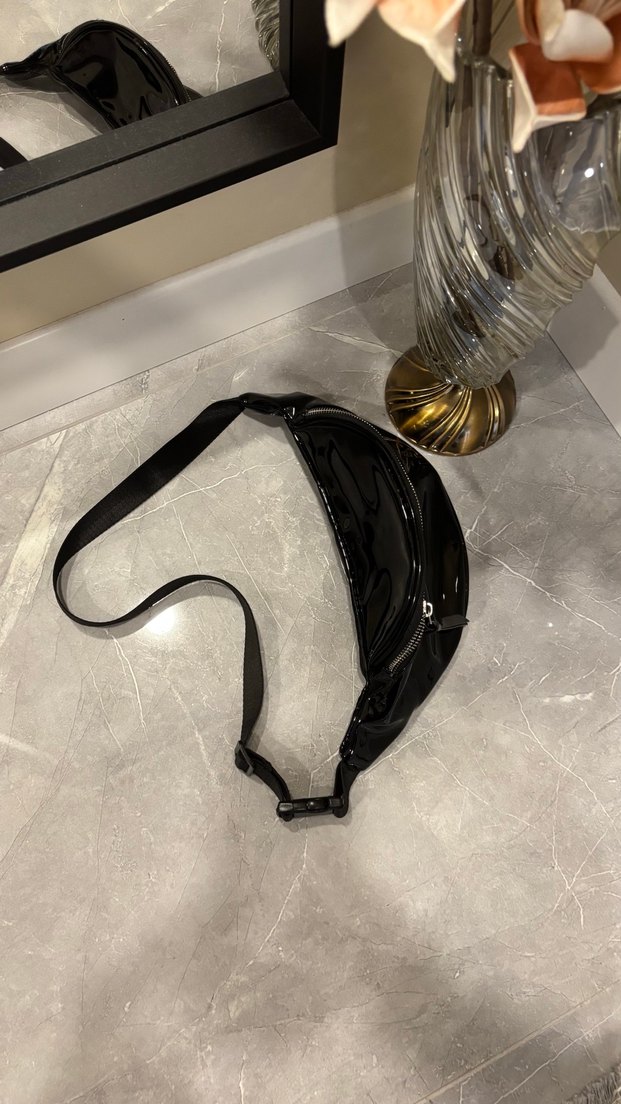 Siyah Yılan Derisi Desenli Kadın Çapraz Çanta - Görsel 2