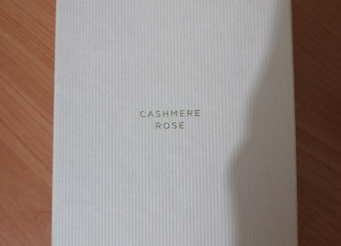  Beden Zara cashmere rose parfüm