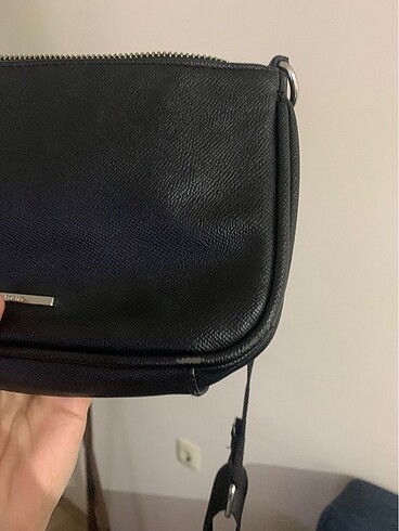Beden Bershka küçük çanta