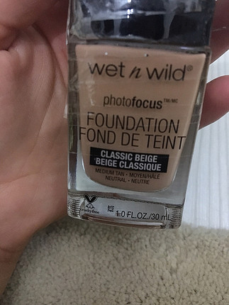 universal Beden wet n wild photofocus fondöten classic beige